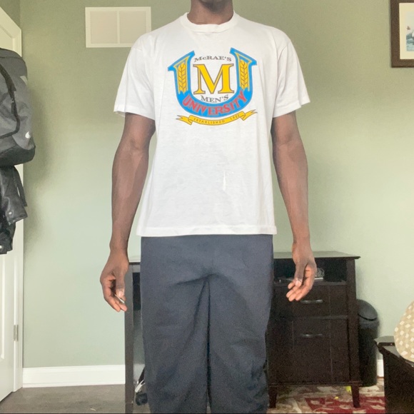 White Screen stars best McRAE’S UNIVERSITY TEE (XL fits like a large, Used,) - Picture 3 of 4